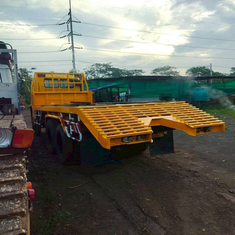 10ล้อท้ายลาดเทรลเลอร์ฮีโน่ 10ล้อท้ายลาดเทรลเลอร์ฮีโน่