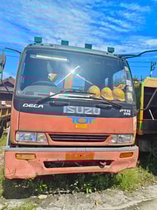 หกล้อ ISUZU FTR195แรงม้า
