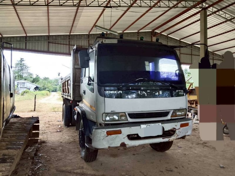 หกล้อดั้มพ์ ISUZU DECA195แรงม้า