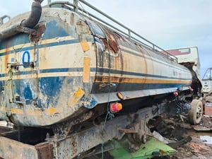 แทงค์น้ำมัน-น้ำ แทงค์น้ำมัน-น้ำ