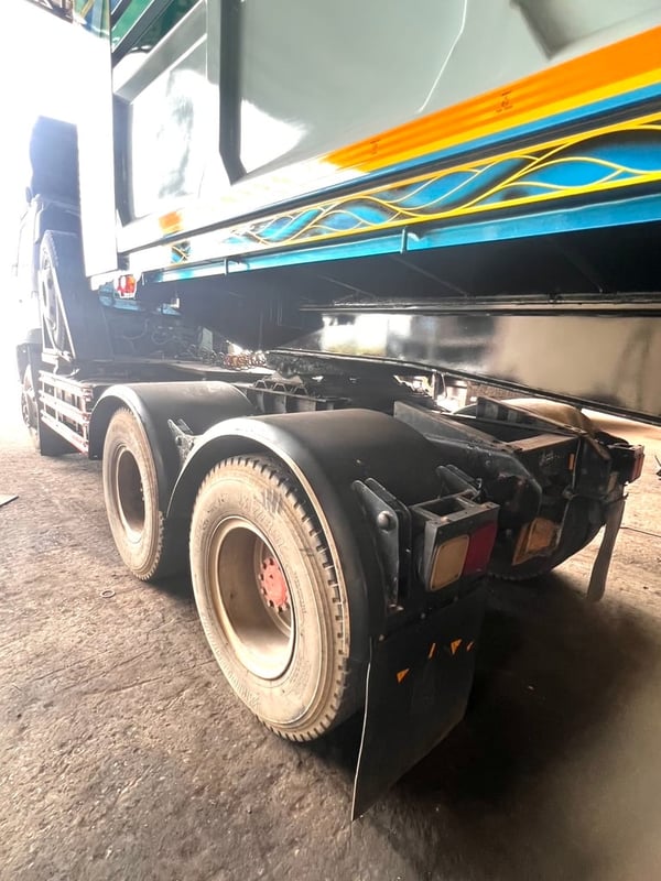 หัวลากนิสสันยูดี454.320แรงม้า