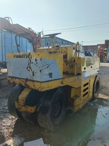 รถบดล้อยาง