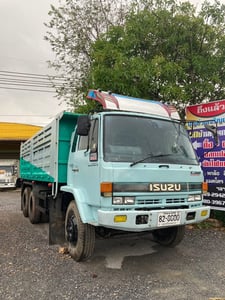 สิบล้อดั้ม ISUZU 175 แรงม้า🎉 สิบล้อดั้ม ISUZU 175 แรงม้า🎉