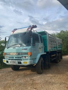 สิบล้อดั้ม ISUZU 175 แรงม้า🎉 สิบล้อดั้ม ISUZU 175 แรงม้า🎉