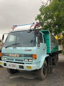 สิบล้อดั้ม ISUZU 175 แรงม้า🎉 สิบล้อดั้ม ISUZU 175 แรงม้า🎉