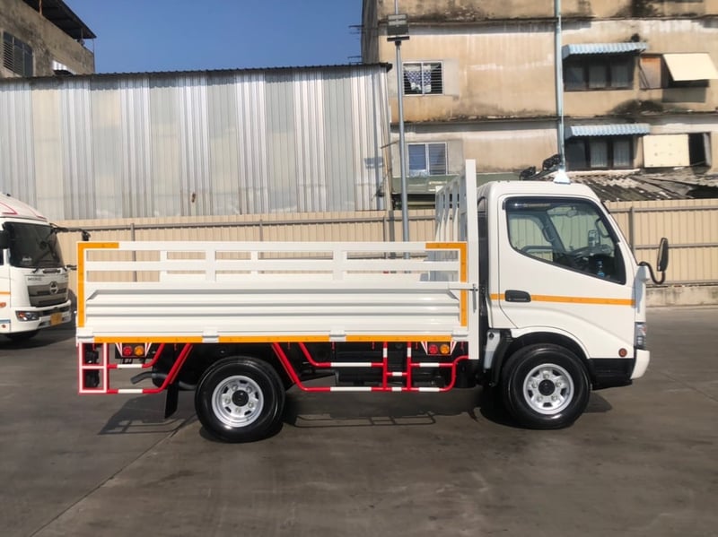 รถบรรทุกใหญ่ ATOM 136 คอกแป็ป กล่อง จดป้ายเขียว ไม่ติดเวลา  091-7838676 , 086-3516797