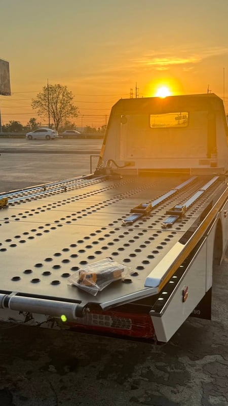 รถสไลด์ ขายดาวน์ 55,000 ถาดกองพื้น ประกอบใหม่ ไกรสร  0917838676