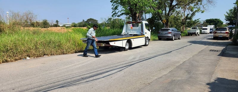 รถสไลด์ ขายดาวน์ 55,000 ถาดกองพื้น ประกอบใหม่ ไกรสร  0917838676