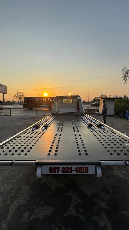 รถสไลด์ ขายดาวน์ 55,000 ถาดกองพื้น ประกอบใหม่ ไกรสร  0917838676