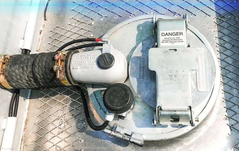 รถบรรทุกน้ำมัน 18,000  ลิตร ไกรสร 086-3516797 , 0917838676