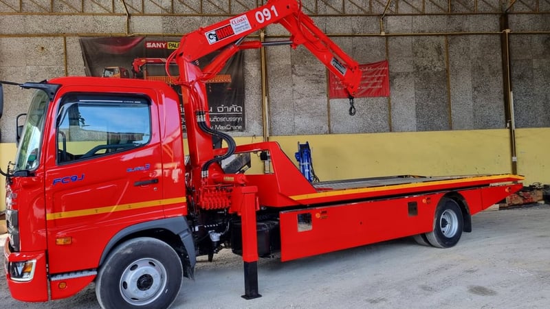 ขายรถบรรทุก 6 ล้อ พร้อมเครน 3 ตัน  ไกรสร   0863516797  