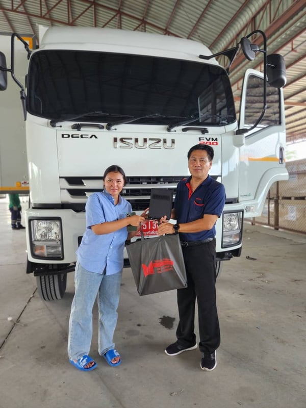 ดาวน์ 15,000 รถพร้อม ตู้ แห้ง 10 บาน ใช้งานได้ทันที ไกรสร 086-3516797 ดาวน์ 15,000 รถพร้อม ตู้ แห้ง 10 บาน ใช้งานได้ทันที ไกรสร 086-3516797