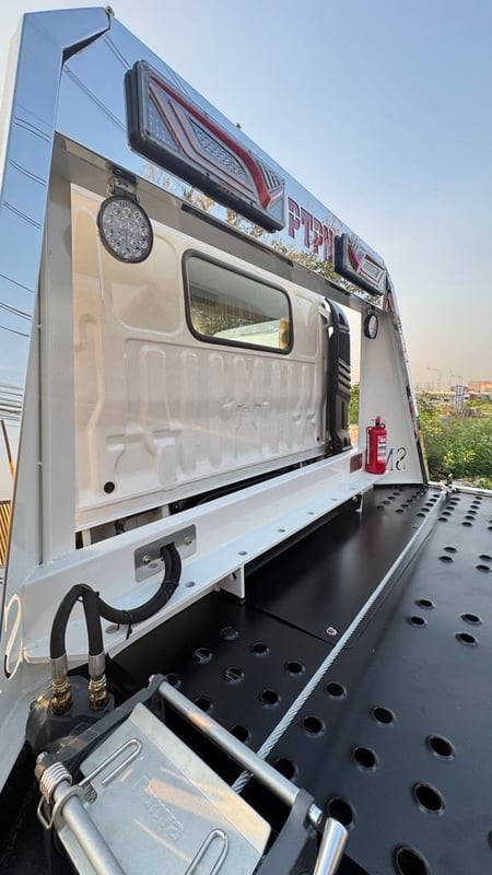 รถสไลด์ ขายดาวน์ 55,000 ถาดกองพื้น ประกอบใหม่ ไกรสร  0917838676