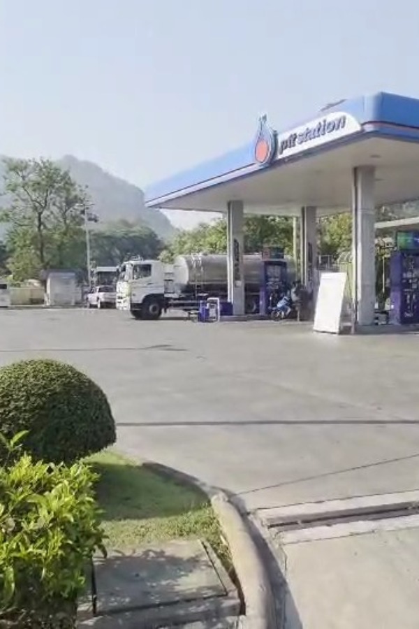 รถบรรทุกน้ำมันนมดิบ ขนาด  18,000 ลิตร ฟรีดาวน์  ไกรสร 086-3516797