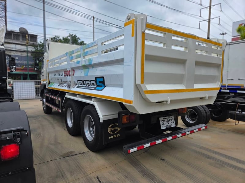 รถดั๊ม 2 เพลา ไกรสร 086-3516797 รุ่นใหม่ EURO 5 ดาวน์ต่ำ รับรถได้ทันที 350 แรงม้า