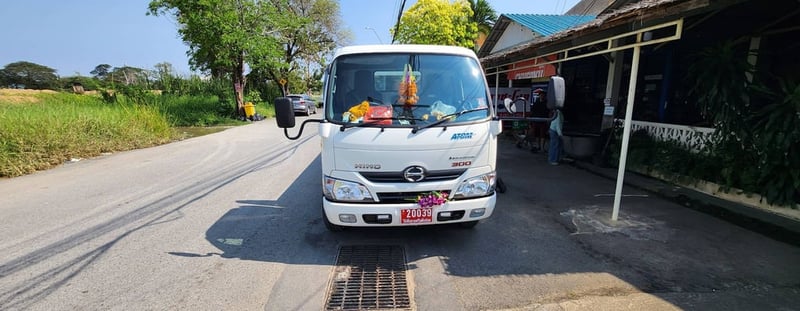 รถสไลด์ ขายดาวน์ 55,000 ถาดกองพื้น ประกอบใหม่ ไกรสร  0917838676