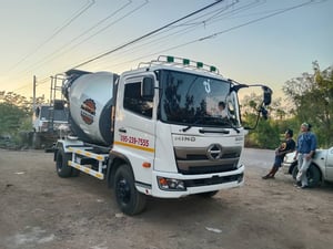 รถโม่ปูน 6 ล้อ ขนาด 4.5คิว  ไกรสร  086-3516797 พร้อมส่งมอบ   