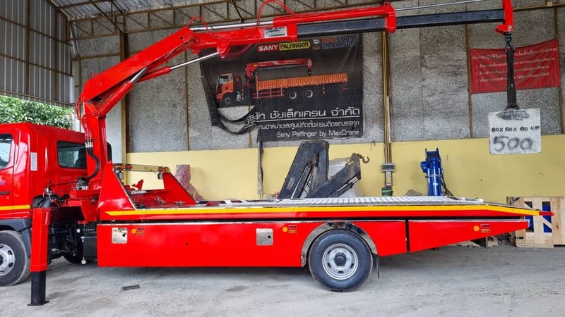 ขายรถบรรทุก 6 ล้อ พร้อมเครน 3 ตัน  ไกรสร   0863516797  