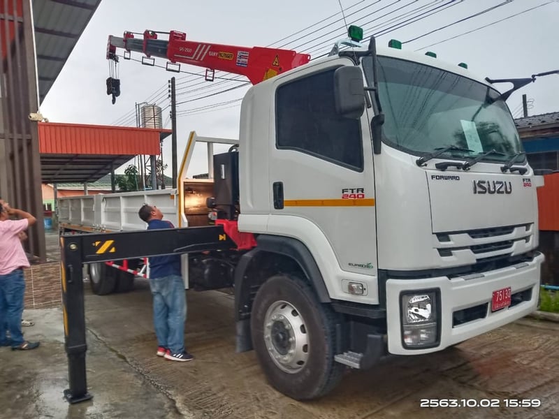 ขายดาวน์100,000  รับรถได้เลย   ไกรสร 086-3516797   ดาวน์ต่ำ ผ่อนนาน พร้อมเครน5ตัน  091-7838676