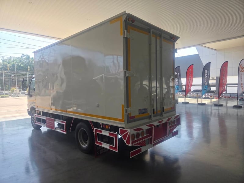 ฟรีดาวน์ รถบรรทุกตู้แห้ง EURO 5 ไกรสร 091-7838676 , 086-3516797 ฟรีดาวน์ รถบรรทุกตู้แห้ง EURO 5 ไกรสร 091-7838676 , 086-3516797