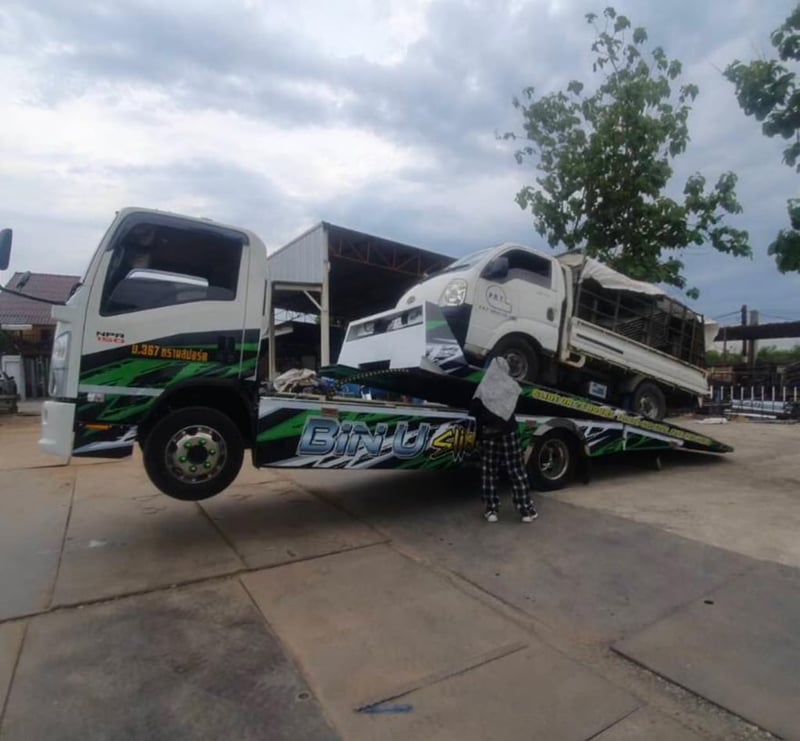 รถสไลด์ ไกรสร 086-3516797  พร้อมรับได้ทันที รุ่นใหม่ ไฟ LED  เกียร์ ออโต