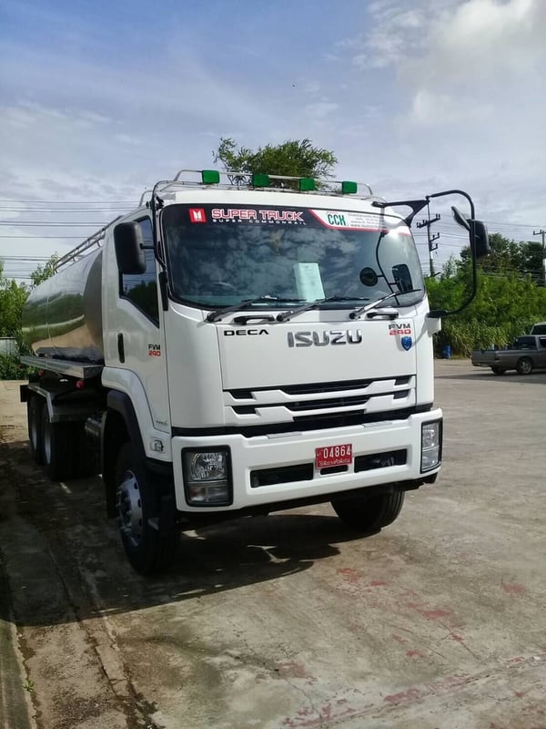 รถบรรทุกน้ำนมดิบ 18,000 ลิตร  ไกรสร 086-3516797