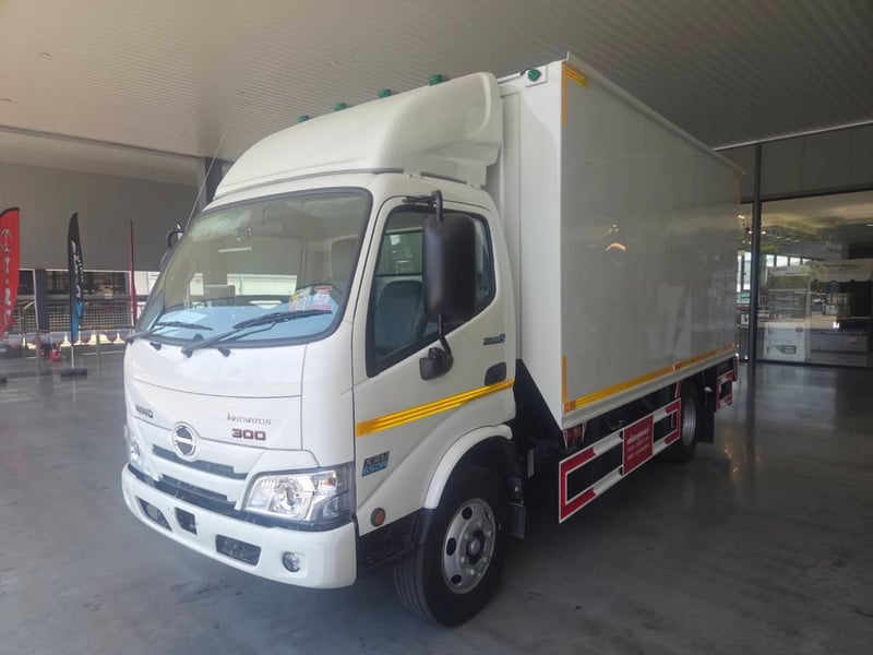 ฟรีดาวน์ รถบรรทุกตู้แห้ง EURO 5 ไกรสร 091-7838676 , 086-3516797 ฟรีดาวน์ รถบรรทุกตู้แห้ง EURO 5 ไกรสร 091-7838676 , 086-3516797