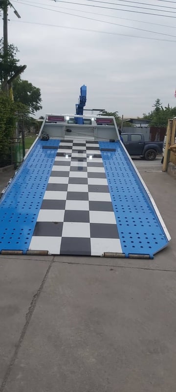 ดาวน์   70,000  ไกรสร 086-3516797