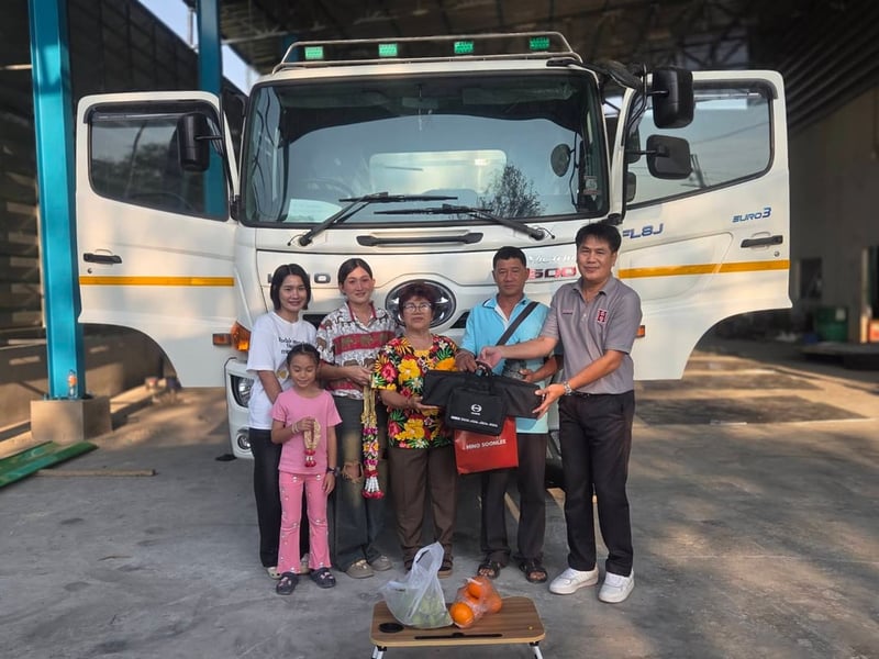รถบรรทุกน้ำมันนมดิบ ขนาด  18,000 ลิตร ฟรีดาวน์  ไกรสร 086-3516797