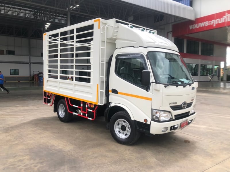 รถบรรทุกใหญ่ ATOM 136 คอกแป็ป กล่อง จดป้ายเขียว ไม่ติดเวลา  091-7838676 , 086-3516797