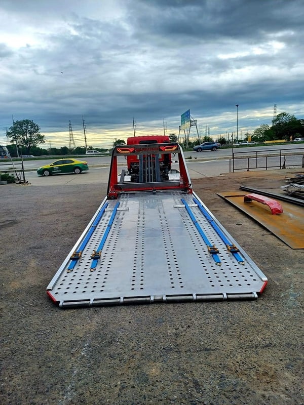 รถสไลด์ ขนาดเล็ก บรรทุก 3 ตัน ขายดาวน์35,000 ติดจ่อ  ไกรสร 086-3516797