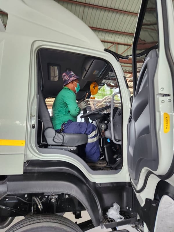 ดาวน์ 15,000 รถพร้อม ตู้ แห้ง 10 บาน ใช้งานได้ทันที ไกรสร 086-3516797 ดาวน์ 15,000 รถพร้อม ตู้ แห้ง 10 บาน ใช้งานได้ทันที ไกรสร 086-3516797