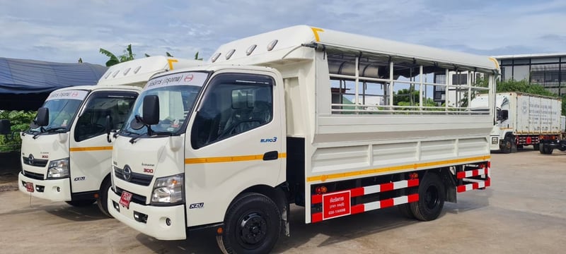 HINO XZU 150แรงม้า รถบรรทุก 6ล้อ สองแถว ปี2025 ไกรสร  086-3516797