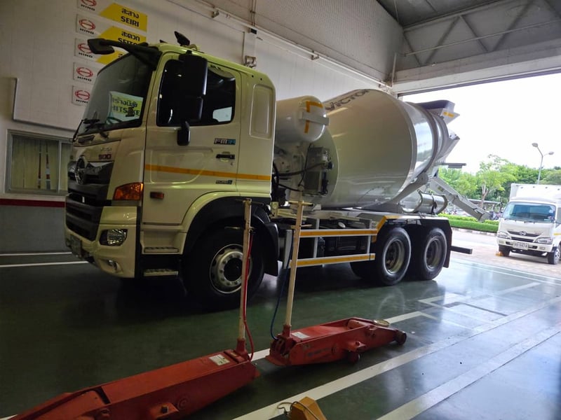 HINO FM 350แรงม้า รถบรรทุก 10ล้อ โม่ผสมปูน ไกรสร 086-3516797
