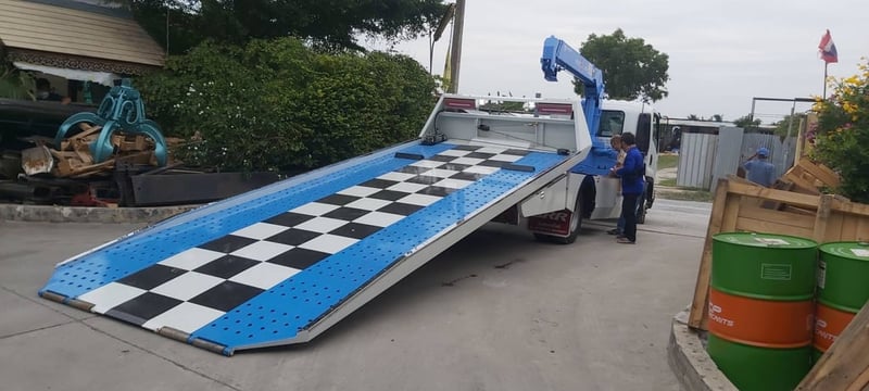 ดาวน์   70,000  ไกรสร 086-3516797