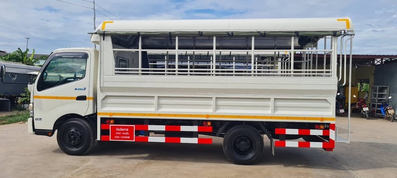 HINO XZU 150แรงม้า รถบรรทุก 6ล้อ สองแถว ปี2025 ไกรสร  086-3516797