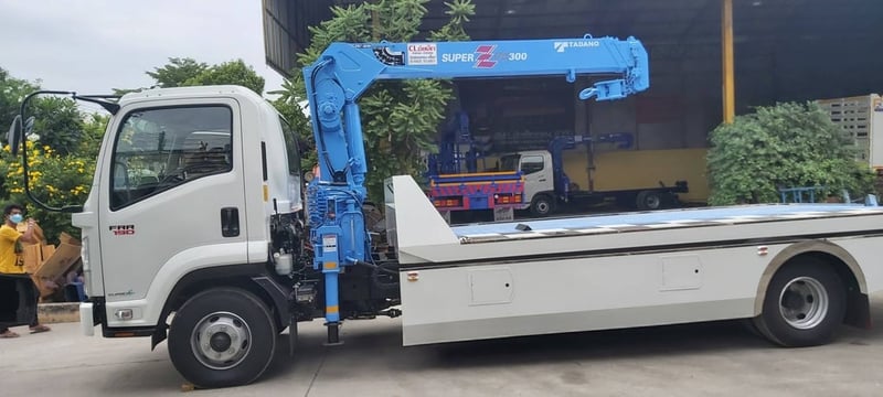 ดาวน์   70,000  ไกรสร 086-3516797