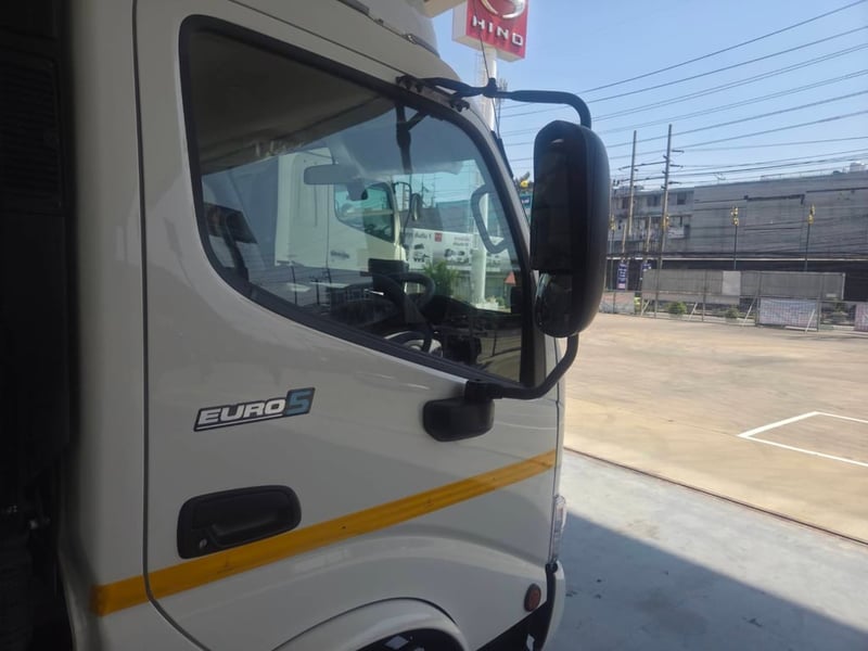 ฟรีดาวน์ รถบรรทุกตู้แห้ง EURO 5 ไกรสร 091-7838676 , 086-3516797 ฟรีดาวน์ รถบรรทุกตู้แห้ง EURO 5 ไกรสร 091-7838676 , 086-3516797