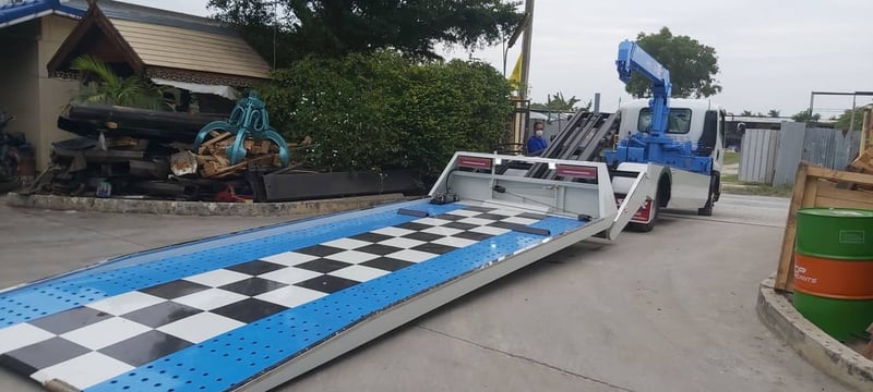 ดาวน์   70,000  ไกรสร 086-3516797