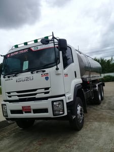 รถบรรทุกน้ำนมดิบ 18,000 ลิตร  ไกรสร 086-3516797