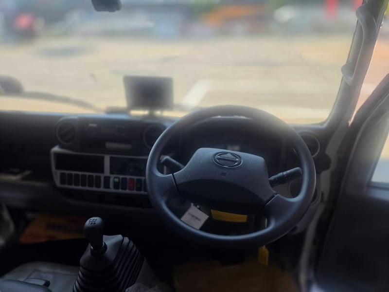 ฟรีดาวน์ รถบรรทุกตู้แห้ง EURO 5 ไกรสร 091-7838676 , 086-3516797 ฟรีดาวน์ รถบรรทุกตู้แห้ง EURO 5 ไกรสร 091-7838676 , 086-3516797