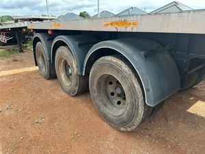 หางเบา RCK ยัด 3 เพลา ปี 51 หางพื้นเหล็ก ยาว 12.5 ยางเดิมพร้อมใช้ 70% เอกสารยัดลงเล่มแล้ว คิงพินผ่านโอนย้ายได้เลย 