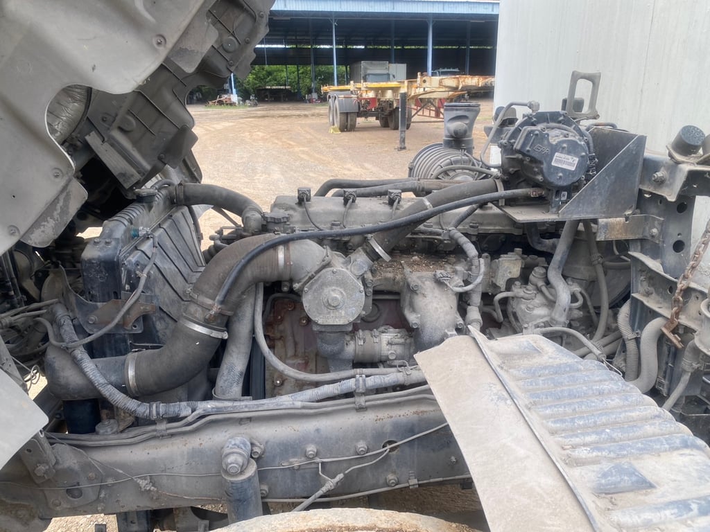 (หกล้อ) HINO ตู้ทึบ ตู้แห้ง รถก๊าซ NGV FG1J เครื่อง JO8C 220แรง ปี54 ตู้ยาว 7.20 เมตร (หกล้อ) HINO ตู้ทึบ ตู้แห้ง รถก๊าซ NGV FG1J เครื่อง JO8C 220แรง ปี54 ตู้ยาว 7.20 เมตร