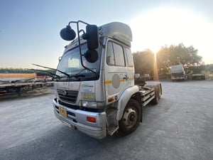 สิบล้อหัวลาก NISSAN UD CWM454 ปี 49 320แรง เครื่อง PF6 สภาพสวยๆทุกคัน