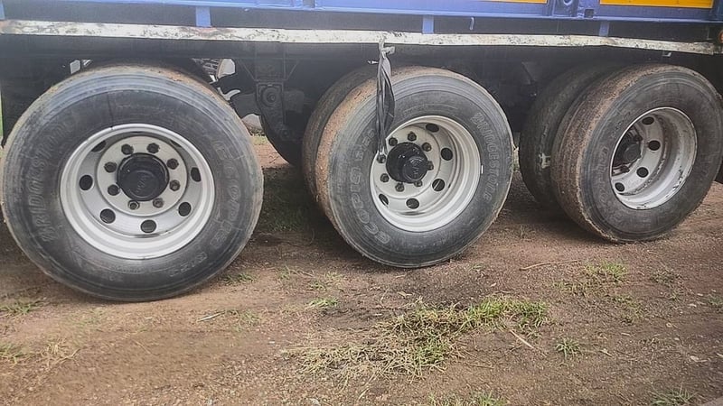  #หางพื้นสามเพลายัด หางพื้นเรียบ PANUS 3 เพลา ปี 40 (ยัดนะครับ) 