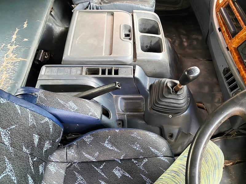 HINO FM2PK 314แรงม้า รถบรรทุก 10ล้อ หัวลาก เฉพาะหัว ปี46 EURO2