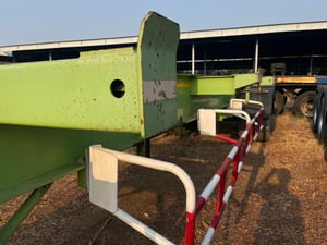 หางก้างพนัส 2เพลา เพลาเหลียม  ปี 59 12 ทวิสล็อค ยาว 12.5 เมตร 