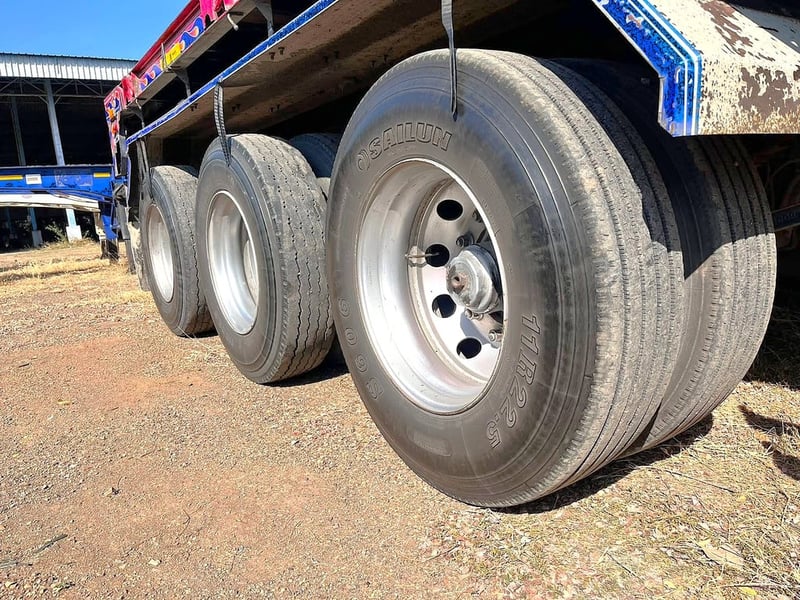 หางพื้นเรียบ 3 เพลา PN พงษ์ณิชานันท์  ปี 60 ตัว10น็อต 