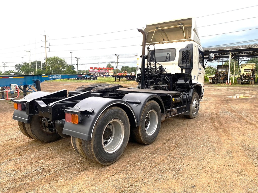 HINO FM2PK 314แรงม้า รถบรรทุก 10ล้อ หัวลาก เฉพาะหัว ปี46 EURO2 HINO FM2PK 314แรงม้า รถบรรทุก 10ล้อ หัวลาก เฉพาะหัว ปี46 EURO2