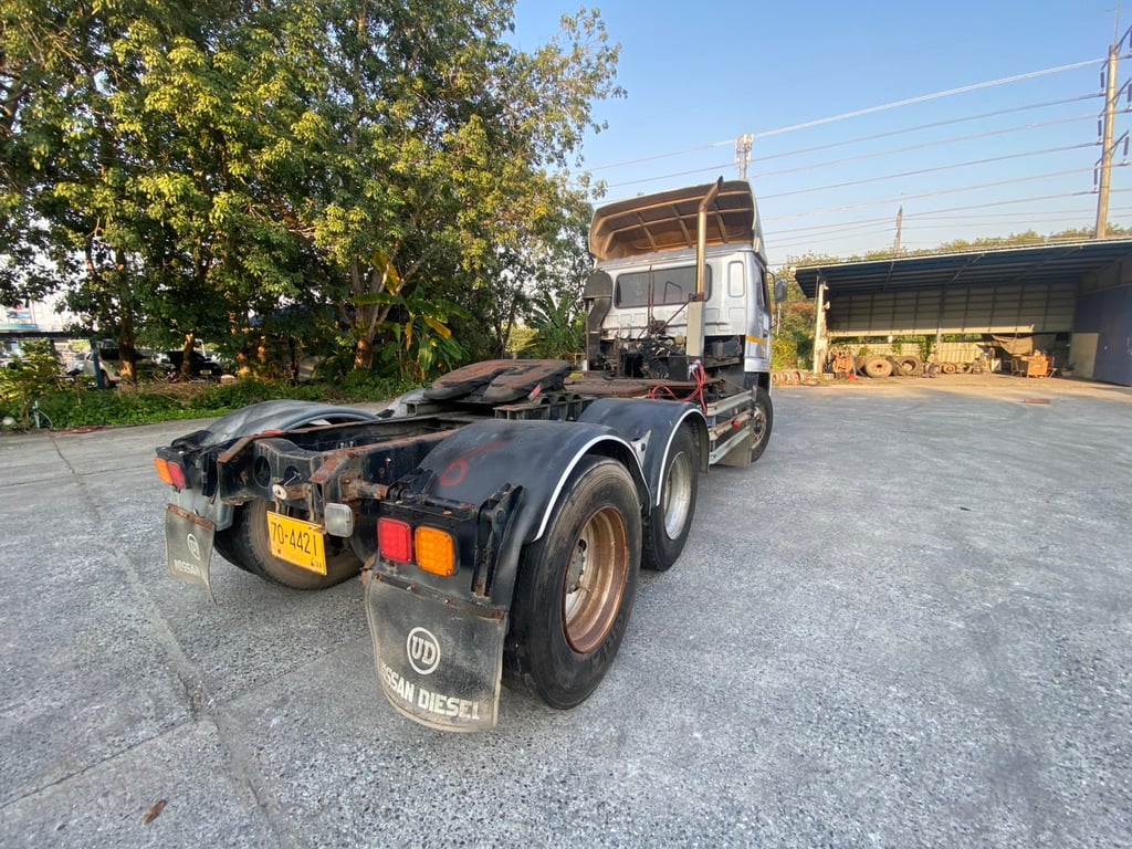 สิบล้อหัวลาก NISSAN UD CWM454 ปี 49 320แรง เครื่อง PF6 สภาพสวยๆทุกคัน สิบล้อหัวลาก NISSAN UD CWM454 ปี 49 320แรง เครื่อง PF6 สภาพสวยๆทุกคัน